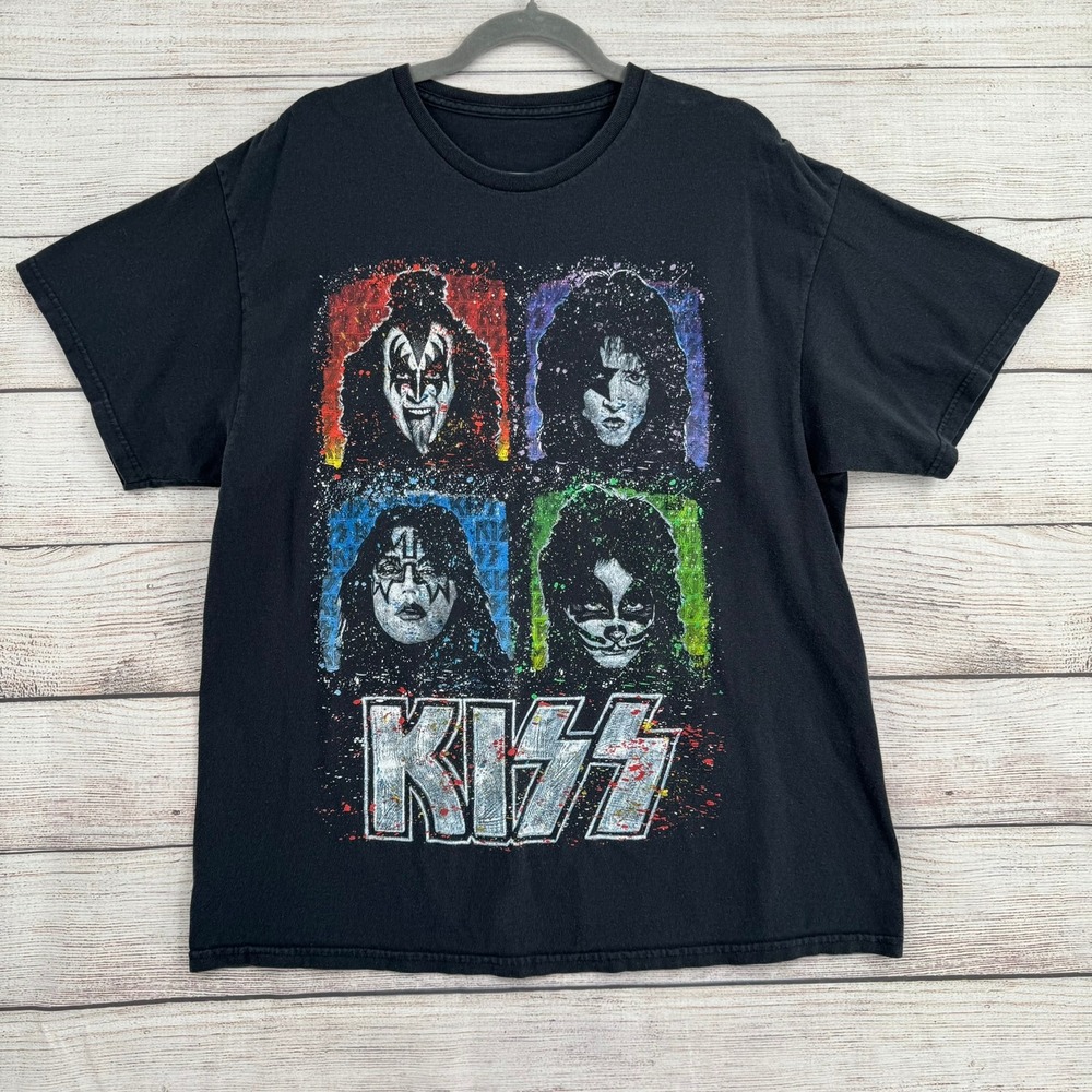 KISS Graphic T-Shirt Mens Large Black Rock Band Paint Splatter Short Sleeve
